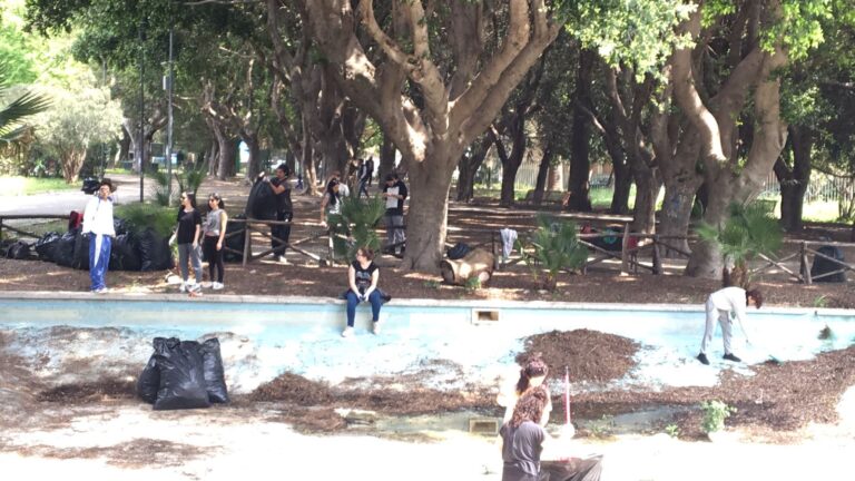 Continua l’evento “Prenditi cura di ME” con la pulizia straordinaria di Villa Dante