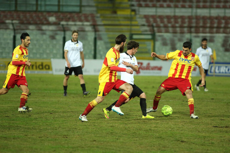 ACR umiliato dai sanniti. Rivivi le emozioni del match nel nostro LIVE