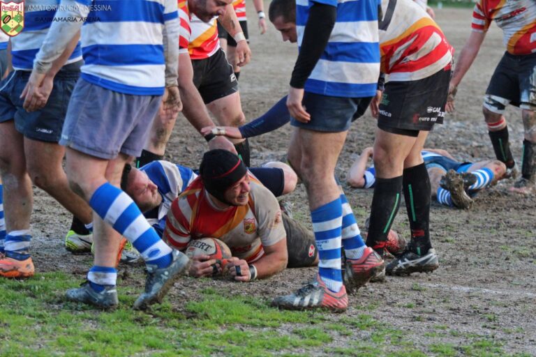 L’Amatori Messina Nissa Rugby saluta il girone d’andata vincendo contro la Partenope