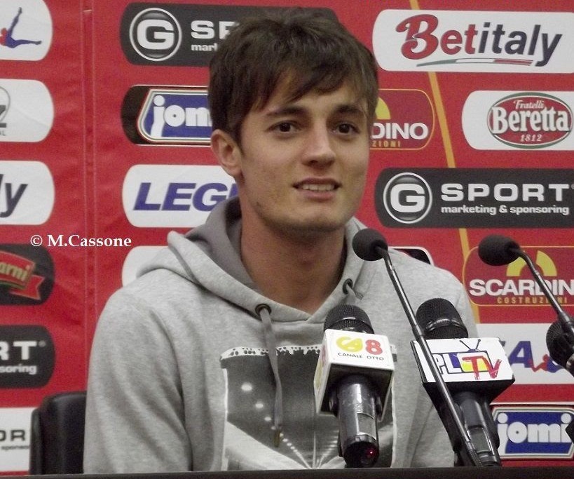 Il brasiliano Gustavo Di Mauro Vagenin in conferenza stampa