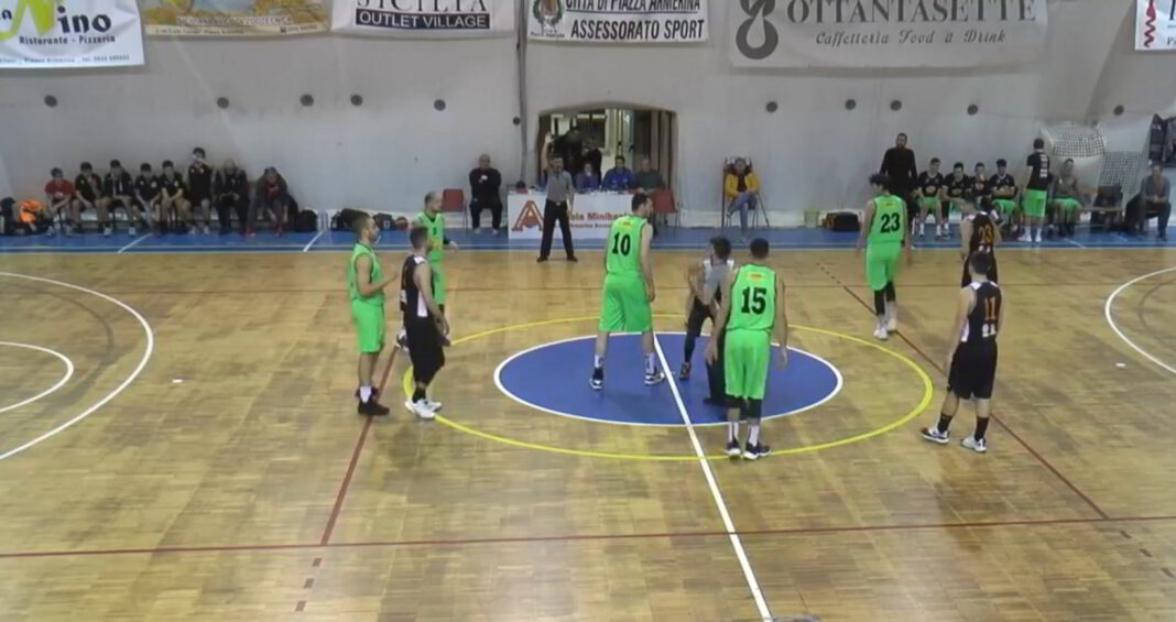 Piazza Armerina Tricenter Amatori Basket Messina photo Piazza in diretta