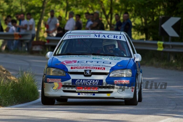La scuderia Phoenix vittoriosa tra cordoli, birilli e guardrail