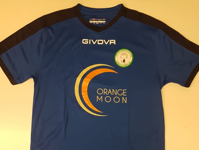 Serie B, il marchio Orange Moon sulle divise della Pgs Don Bosco 2000 Barcellona