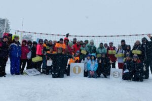 Snow Volley