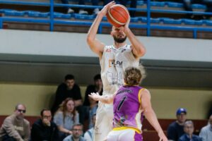 Castanea Basket Messina