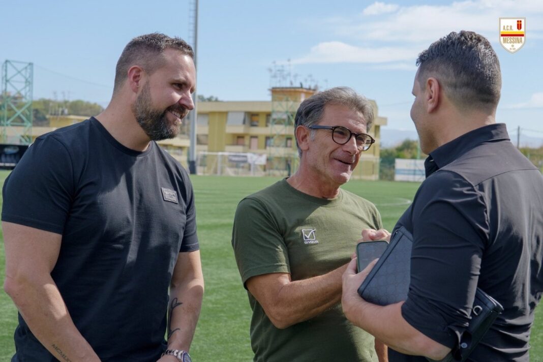 Davis, Romano e Pagniello