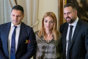 Pagniello, Di Renzo e Davis 