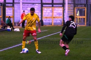 De Caro