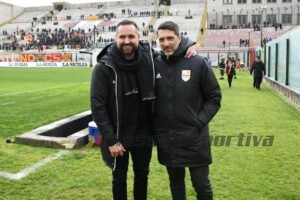 Davis e Mantineo