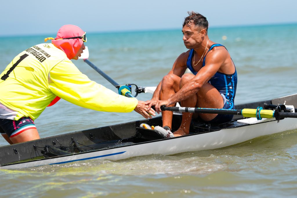 Giovanni Ficarra campione italiano nel Beach Sprint. A Barletta brilla la Peloro