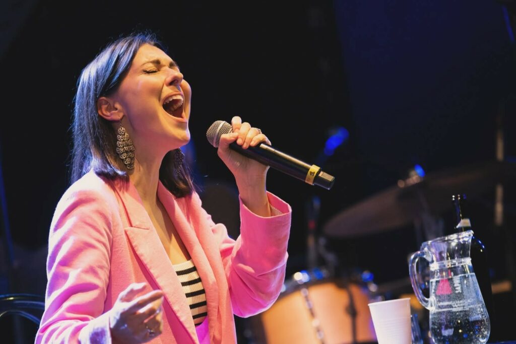 Simona Molinari sabato al Giardino Corallo per l’ultimo concerto di Ateneo